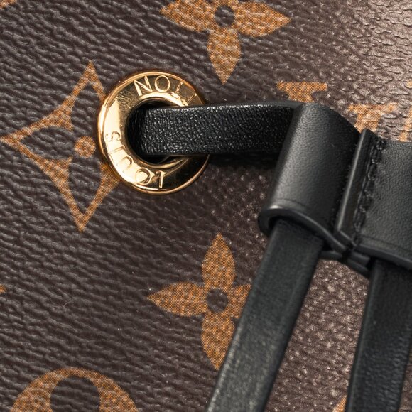 Louis Vuitton NeoNoe MM Monogram Canvas & Black Leather Bucket Bag - Picture 14 of 15